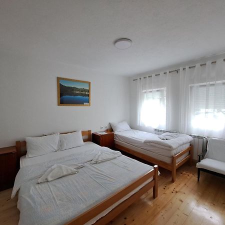 Rooms Lida & Friendly Home Плав Екстер'єр фото