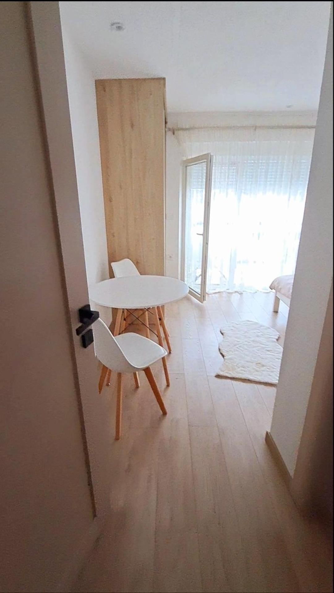 Rooms Lida & Friendly Home Плав Екстер'єр фото