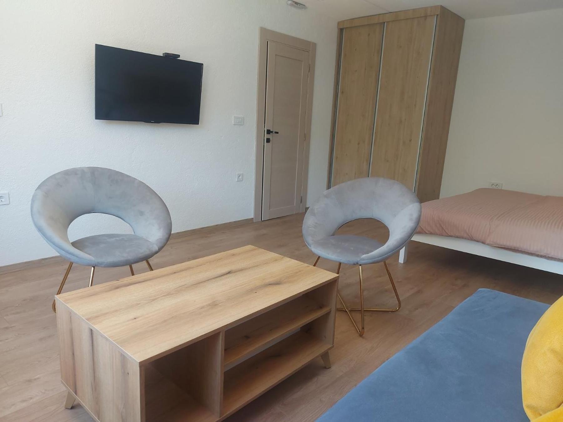 Rooms Lida & Friendly Home Плав Екстер'єр фото
